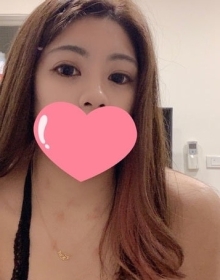 OnlyFans 控射女主  淫亂群交人體蜈蚣 完結篇【5V/3.8G】