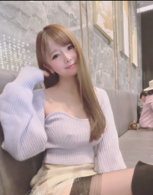 Onlyfans可愛露出系網紅Yui Peachpie合集【92V/40G】